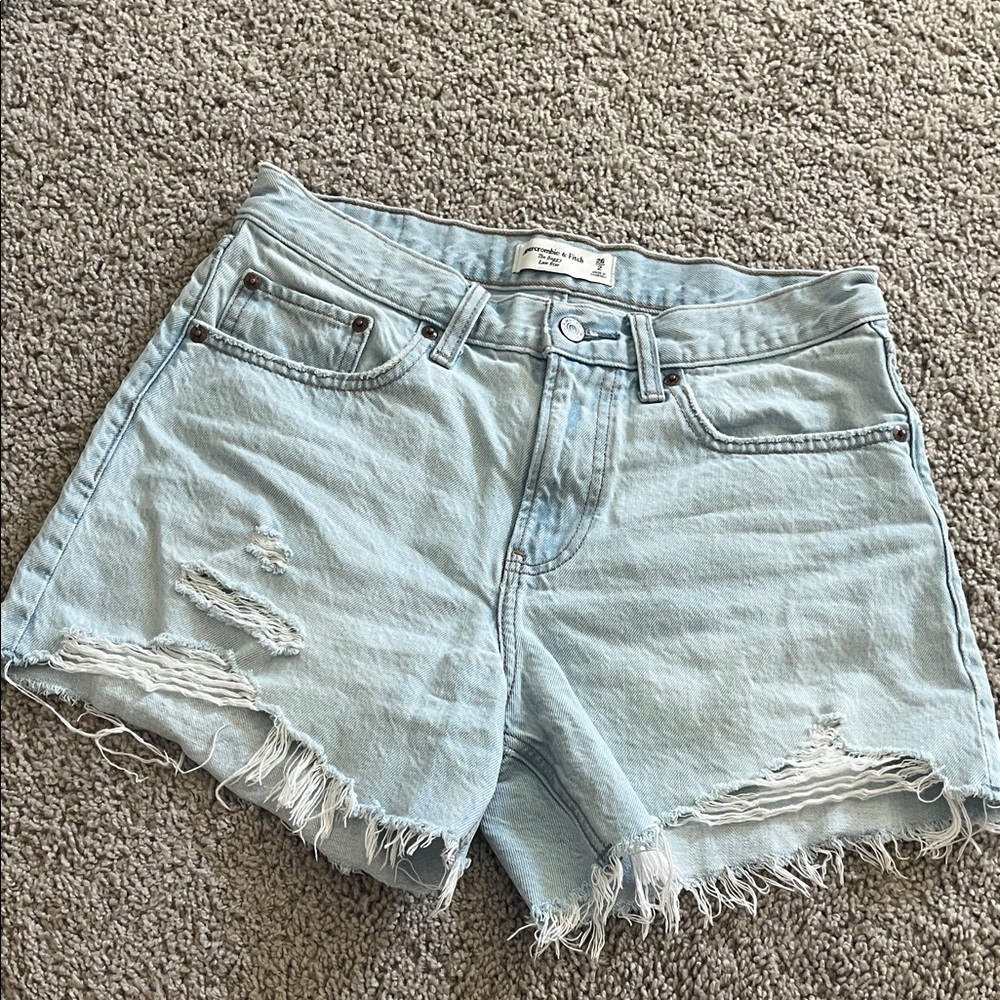 Abercrombie & Fitch The Baggy Low Rise Denim Shorts